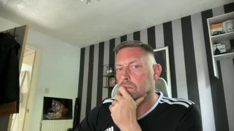 Snapshot of junky345 chatting on July 23, 1:31 pm Junky online show from July 23, 1:31 pm