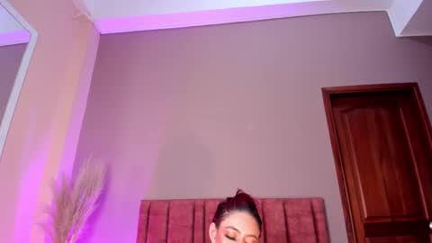 Jupiter Fox online show from November 14, 1:26 am