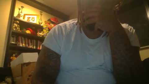 Snapshot of just2real chatting on March 30, 12:44 am Real online show from March 30, 12:44 am
