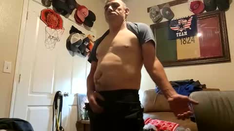 Snapshot of just4fun1523 chatting on November 13, 2:54 am just4fun1523 online show from November 13, 2:54 am