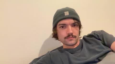 just_a_guy_with_a_big_cock online show from January 7, 10:12 pm