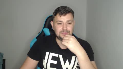 Alex online show from February 10, 8:42 pm