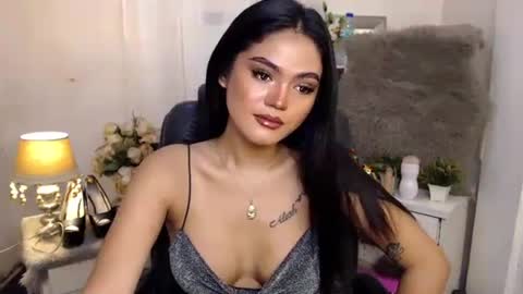 Snapshot of just_aleah chatting on December 2, 12:30 am MY IG aleahgomez17 online show from December 2, 12:30 am