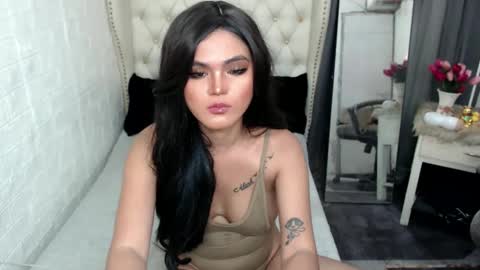 Snapshot of just_aleah chatting on February 6, 5:57 am MY IG aleahgomez17 online show from February 6, 5:57 am