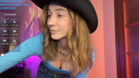 Snapshot of just_call_me_jess chatting on November 18, 12:42 pm Jessica I will be here on Tuesday November 26th online show from November 18, 12:42 pm