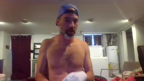 Snapshot of just_chillinwithya chatting on December 1, 8:53 pm Your Zaddy online show from December 1, 8:53 pm