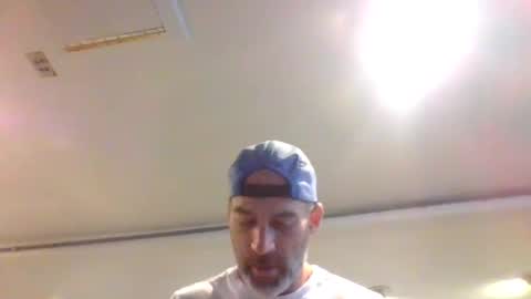 Snapshot of just_chillinwithya chatting on December 17, 4:21 pm Your Zaddy online show from December 17, 4:21 pm