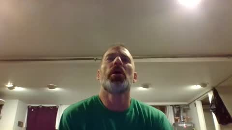 Snapshot of just_chillinwithya chatting on January 5, 11:04 am Your Zaddy online show from January 5, 11:04 am