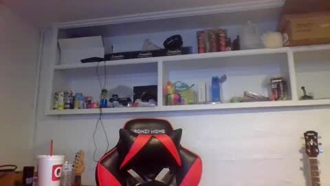 Snapshot of just_chillinwithya chatting on March 7, 9:07 am Your Zaddy online show from March 7, 9:07 am