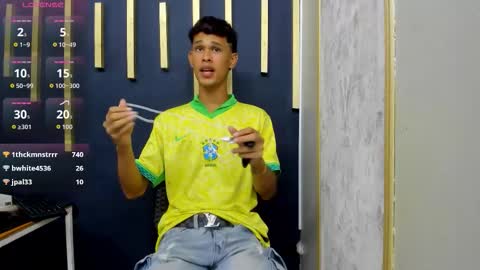 Snapshot of just_d4v7 chatting on September 28, 7:19 pm JUST online show from September 28, 7:19 pm