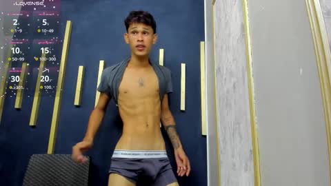 Snapshot of just_d4v7 chatting on October 9, 7:34 pm JUST online show from October 9, 7:34 pm