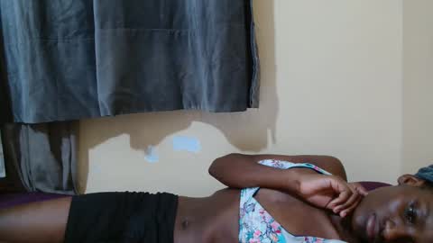 Snapshot of just_ebonee chatting on November 10, 12:09 am just ebonee online show from November 10, 12:09 am