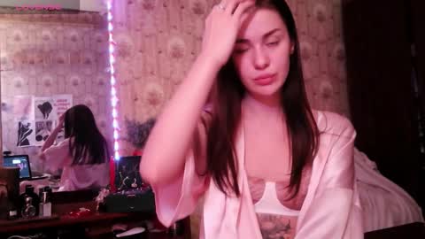 Melissa online show from October 13, 6:08 pm