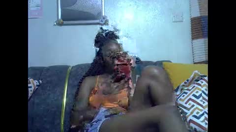 Snapshot of just_nuru chatting on May 13, 7:00 pm just_nuru online show from May 13, 7:00 pm