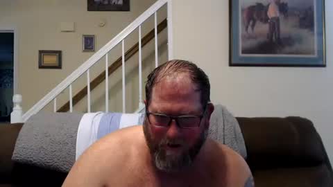 Snapshot of justaguyandnaked chatting on June 29, 9:04 pm justaguyandnaked online show from June 29, 9:04 pm