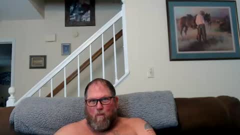 Snapshot of justaguyandnaked chatting on July 18, 6:01 pm justaguyandnaked online show from July 18, 6:01 pm