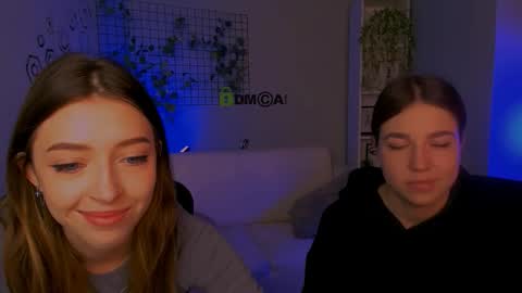 Snapshot of justcamila_ chatting on September 24, 11:35 am justcamila online show from September 24, 11:35 am