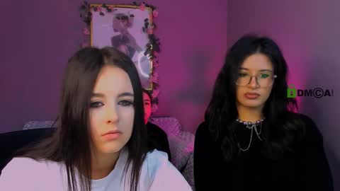 Snapshot of justcamila_ chatting on September 25, 11:58 am justcamila online show from September 25, 11:58 am