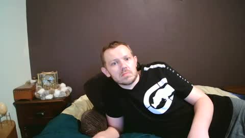 Snapshot of justclickthis chatting on June 12, 7:29 am justclickthis online show from June 12, 7:29 am