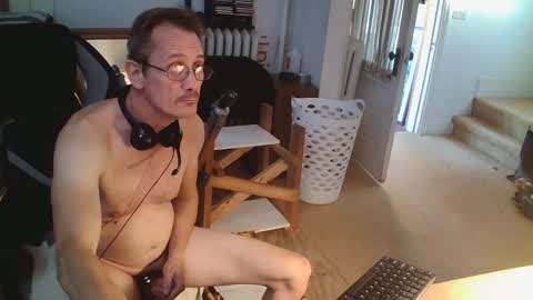 BetaDougie online show from September 28, 9:09 pm