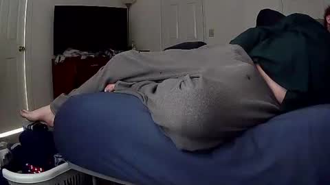 Snapshot of justforfun04277 chatting on December 8, 5:22 pm justforfun04277 online show from December 8, 5:22 pm