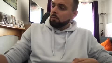 justforfunchriss online show from September 29, 11:48 am