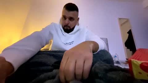 justforfunchriss online show from February 15, 6:04 pm