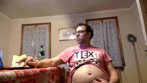 Snapshot of justforsmoke chatting on June 8, 7:58 pm justforsmoke online show from June 8, 7:58 pm