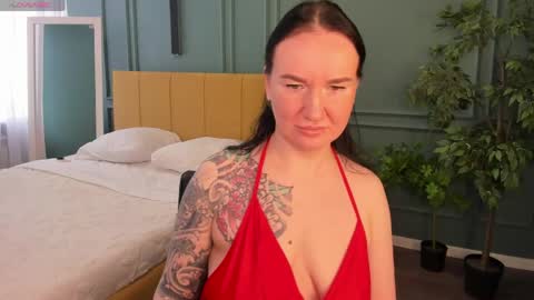 Miss Grace online show from April 15, 1:07 pm