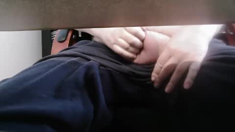 Snapshot of justhere2playagain chatting on December 14, 7:57 pm justhere2playagain online show from December 14, 7:57 pm