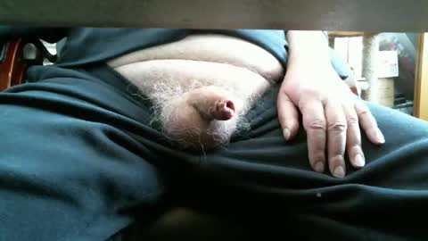 Snapshot of justhere2playagain chatting on January 31, 5:32 pm justhere2playagain online show from January 31, 5:32 pm