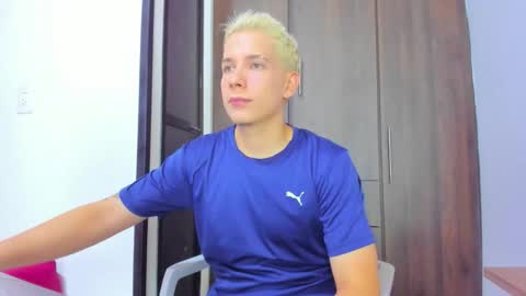 justin_biker online show from January 9, 10:11 pm