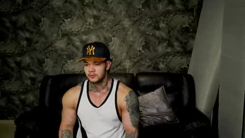 justin clark1 online show from February 22, 4:02 am