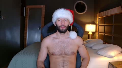 Justin online show from December 6, 9:54 am