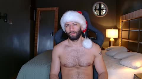 Justin online show from December 6, 4:06 pm