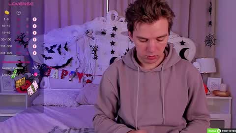 Arthur online show from October 17, 3:10 am