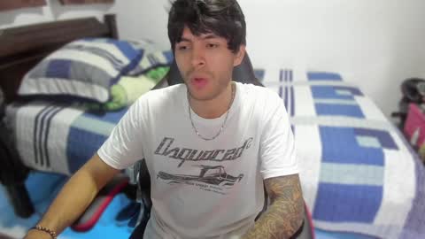 Snapshot of justin_stark1 chatting on December 2, 10:56 pm Diego online show from December 2, 10:56 pm