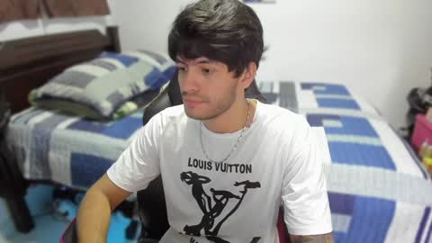 Snapshot of justin_stark1 chatting on December 29, 1:34 am Diego online show from December 29, 1:34 am