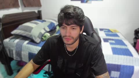 Snapshot of justin_stark1 chatting on January 11, 12:55 am Diego online show from January 11, 12:55 am