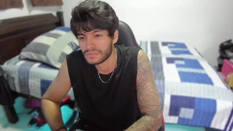 Snapshot of justin_stark1 chatting on January 13, 11:27 pm Diego online show from January 13, 11:27 pm