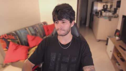 Snapshot of justin_stark1 chatting on October 1, 11:44 pm Diego online show from October 1, 11:44 pm