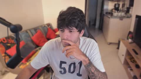 Snapshot of justin_stark1 chatting on October 6, 10:18 pm Diego online show from October 6, 10:18 pm