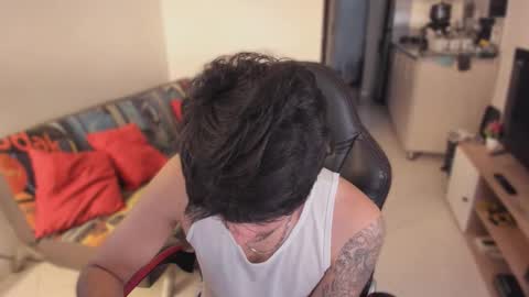 Snapshot of justin_stark1 chatting on October 20, 9:37 pm Diego online show from October 20, 9:37 pm