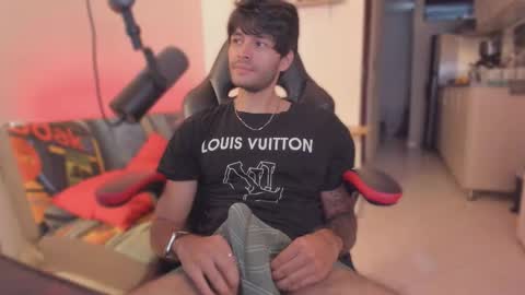 Snapshot of justin_stark1 chatting on November 8, 9:57 pm Diego online show from November 8, 9:57 pm