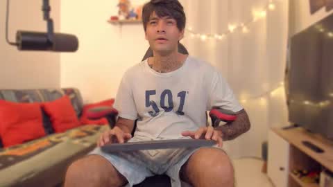 Diego online show from February 13, 9:55 pm