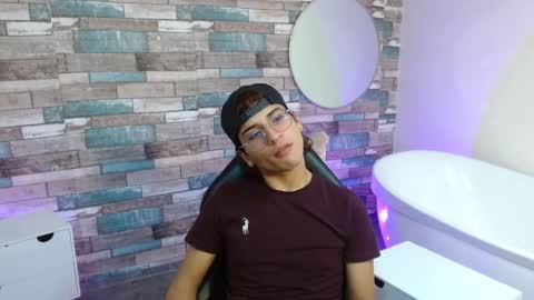  justin  online show from March 10, 3:11 am