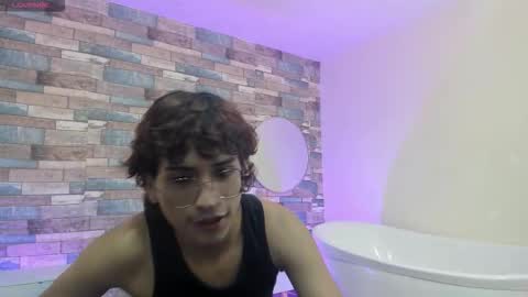  justin  online show from March 26, 11:38 am