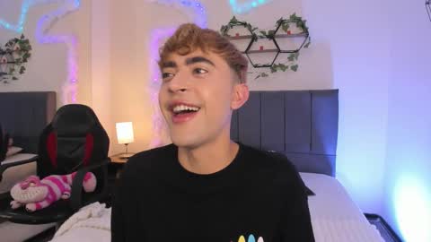 Justin online show from November 29, 11:24 am