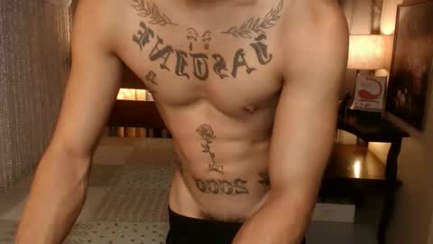 Snapshot of justine_hunk chatting on December 18, 3:34 am justine_hunk online show from December 18, 3:34 am