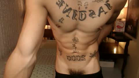 Snapshot of justine_hunk chatting on December 21, 5:58 am justine_hunk online show from December 21, 5:58 am